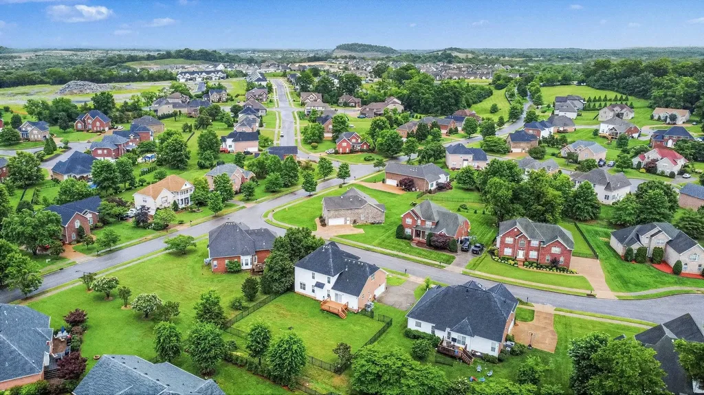102 Clairmonte Lane Hendersonville TN 37075