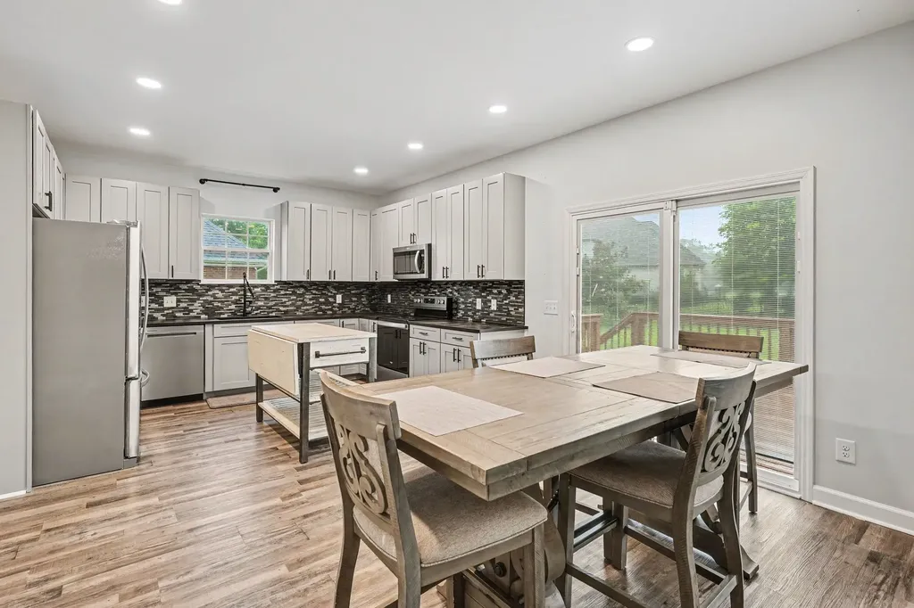 102 Clairmonte Lane Hendersonville TN 37075