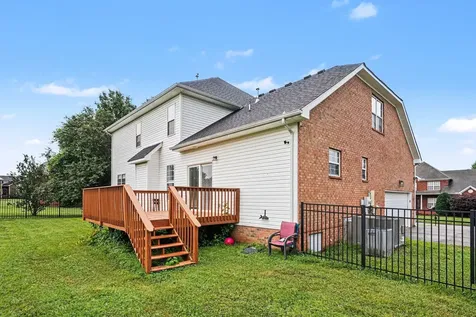 102 Clairmonte Lane Hendersonville TN 37075