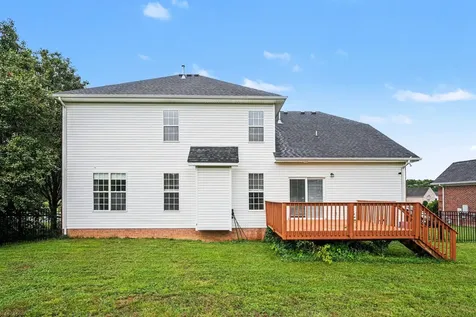 102 Clairmonte Lane Hendersonville TN 37075