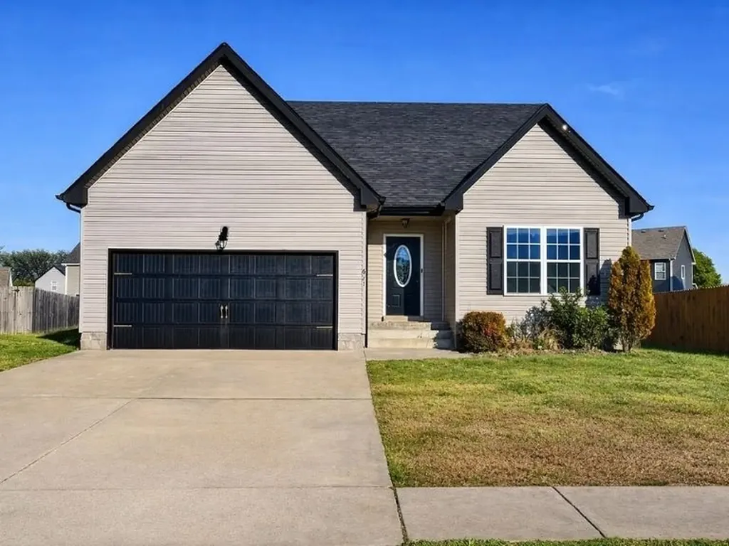 621 Fennec Way Clarksville TN 37042