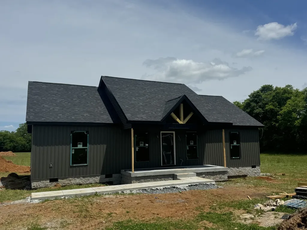 2112 Laws Hill Circle Lewisburg TN 37091