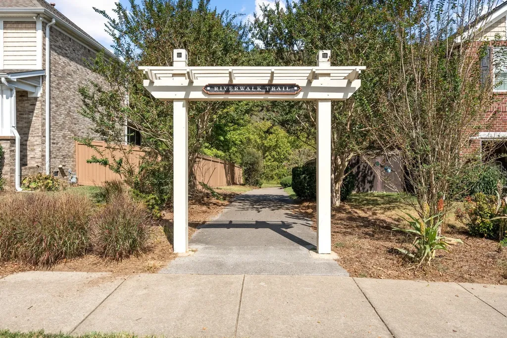 6052 Mill Tree Court Nashville TN 37221