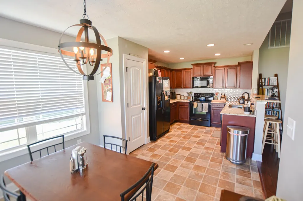 716 Elm Street Clarksville TN 37040