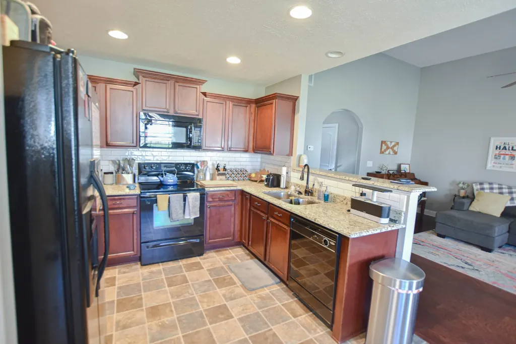716 Elm Street Clarksville TN 37040