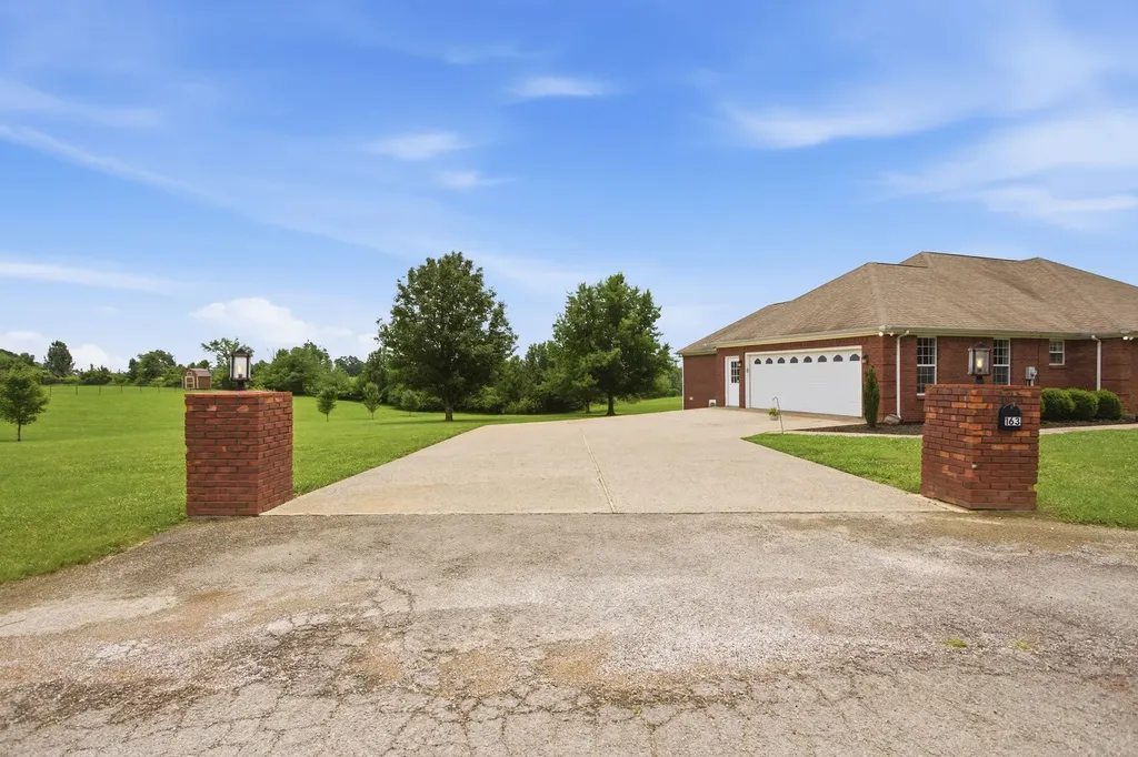 163 Tabor Place Hohenwald TN 38462