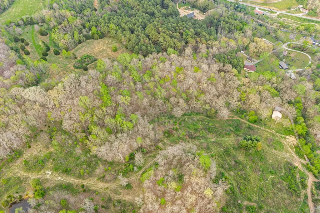 4 Bud Parker Lane Erin TN 37061