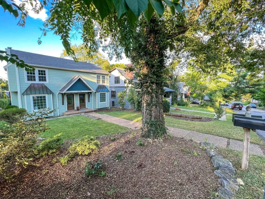 1716B Linden Avenue Nashville TN 37212