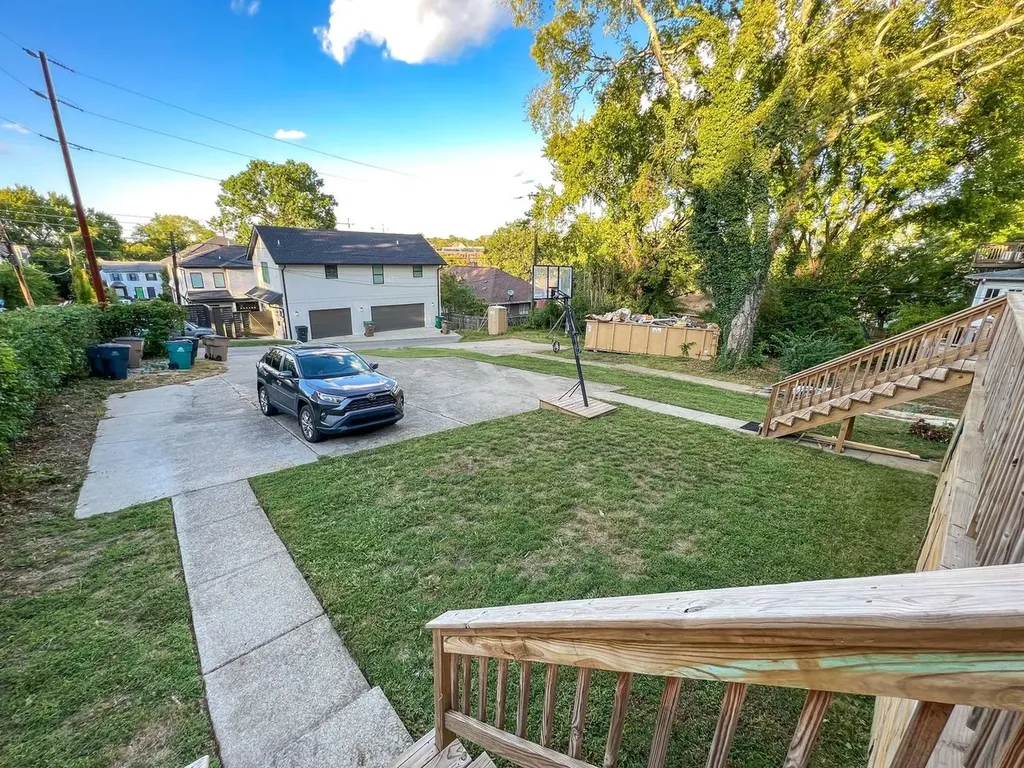 1716B Linden Avenue Nashville TN 37212