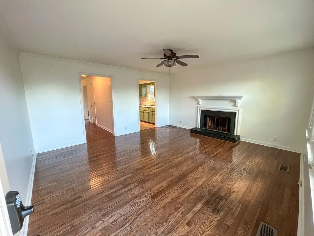 1716B Linden Avenue Nashville TN 37212