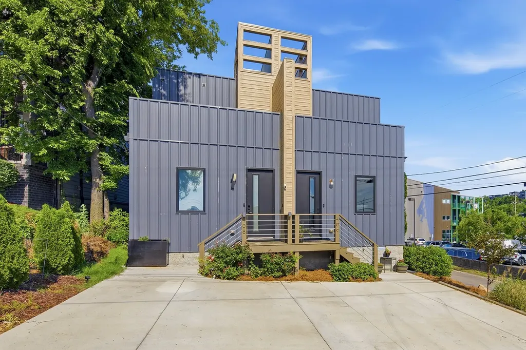 406 37th Ave, N Nashville TN 37209