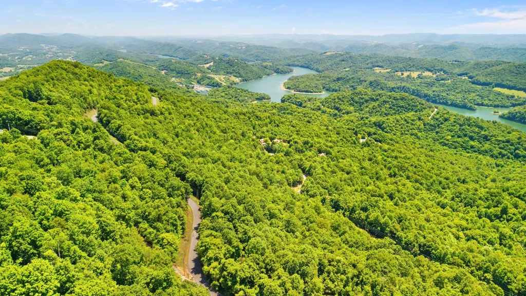 209 Clinch View Road New Tazewell TN 37825