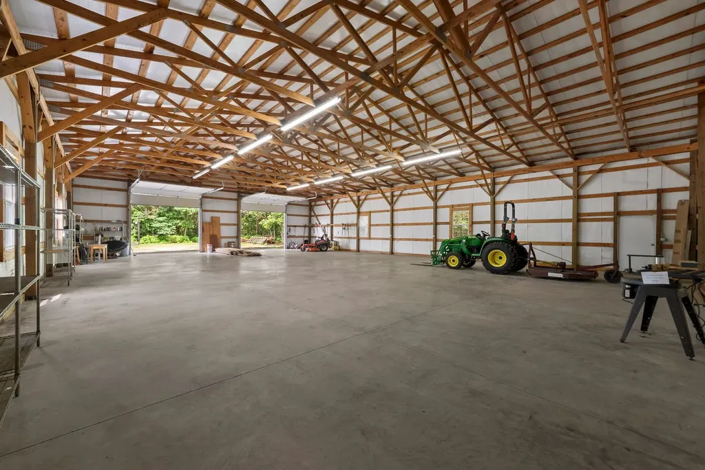 2465 Browns Mill Road Lascassas TN 37085