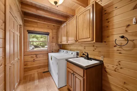 2465 Browns Mill Road Lascassas TN 37085