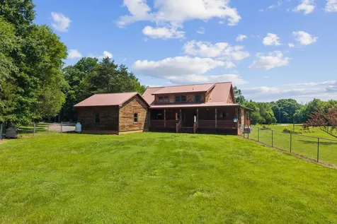 2465 Browns Mill Road Lascassas TN 37085
