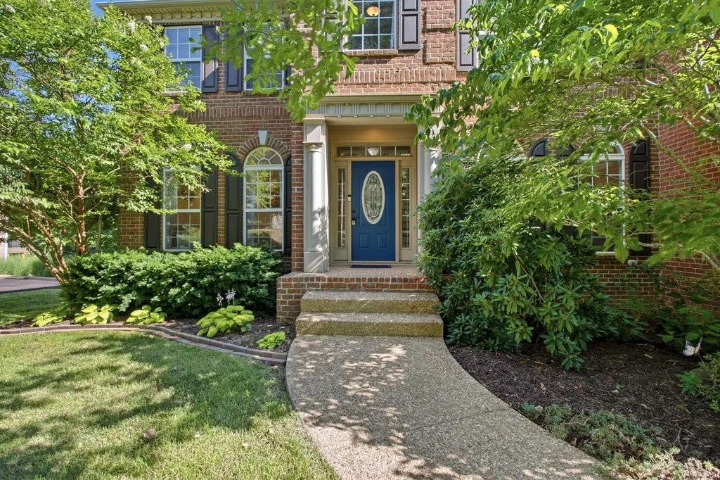 1122 Pin Oak Lane Brentwood TN 37027