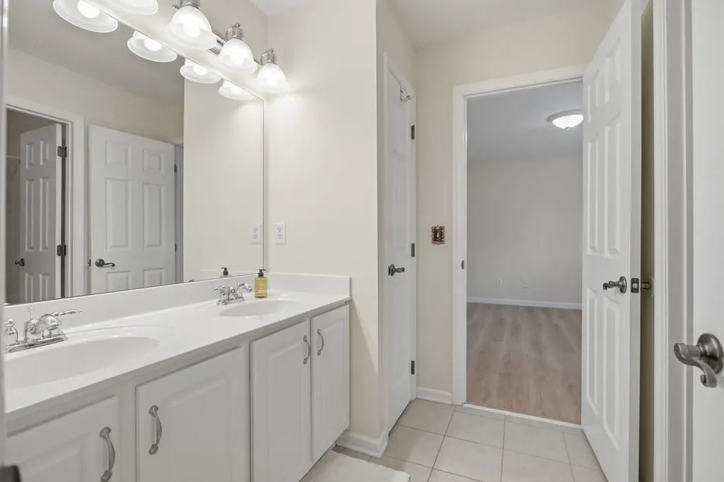1122 Pin Oak Lane Brentwood TN 37027