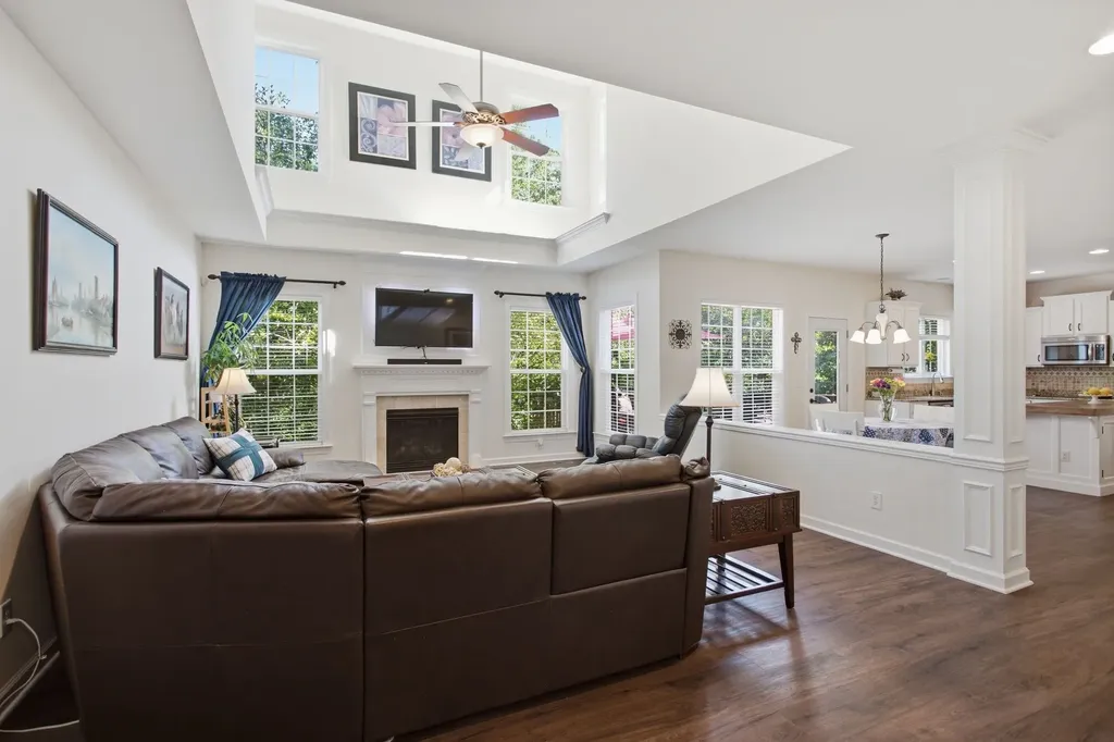 1122 Pin Oak Lane Brentwood TN 37027