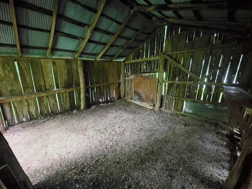 86 Dog Branch Road, S Pleasant Shade TN 37145