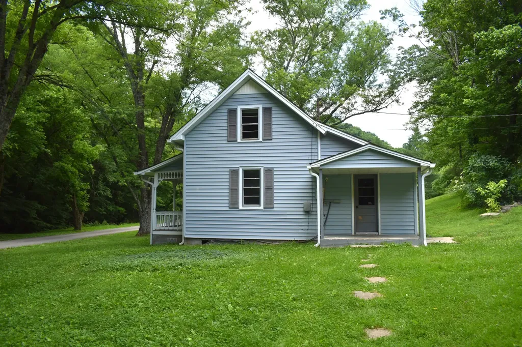 86 Dog Branch Road, S Pleasant Shade TN 37145
