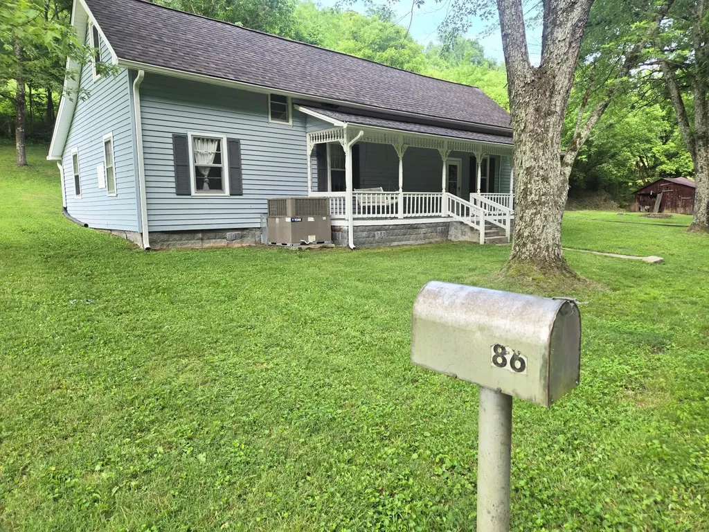 86 Dog Branch Road, S Pleasant Shade TN 37145