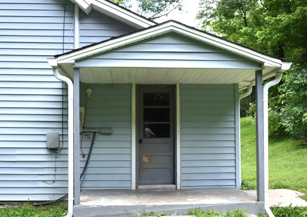 86 Dog Branch Road, S Pleasant Shade TN 37145