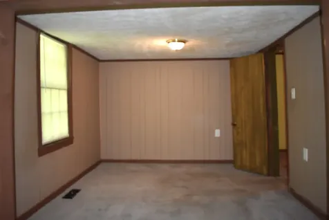 86 Dog Branch Road, S Pleasant Shade TN 37145