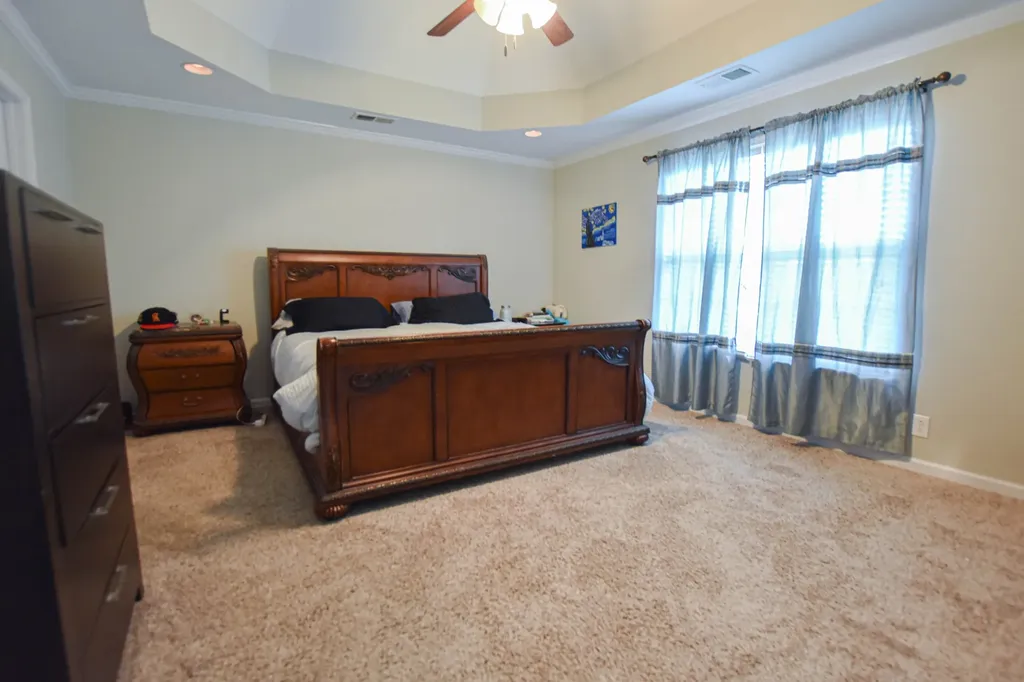 3702 Windmill Court Clarksville TN 37040