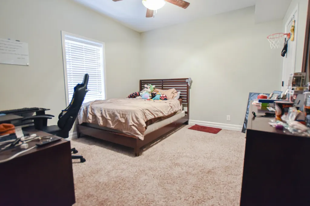 3702 Windmill Court Clarksville TN 37040