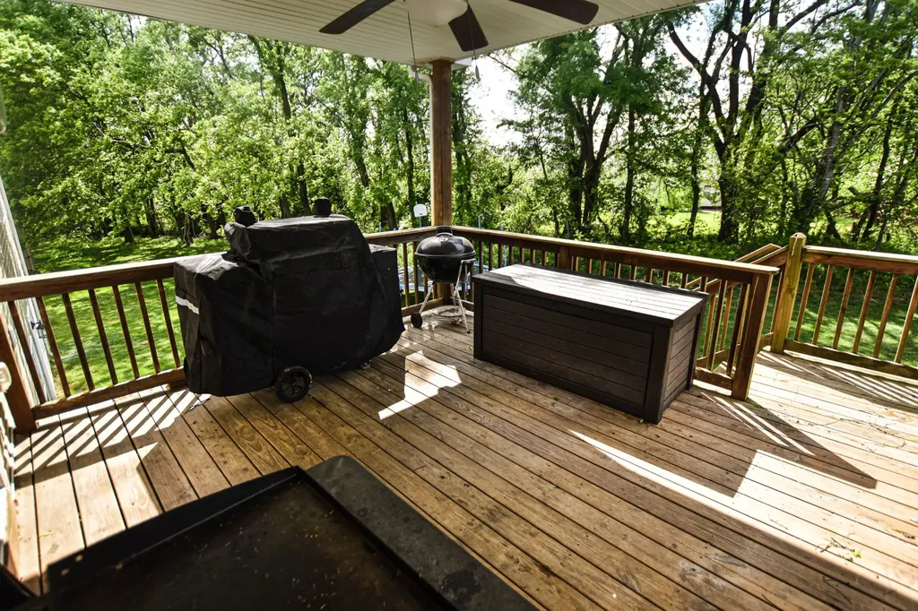 3702 Windmill Court Clarksville TN 37040