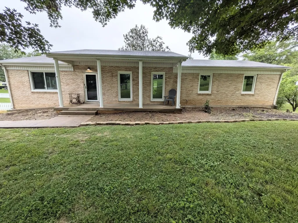 921 Azalea Drive Columbia TN 38401