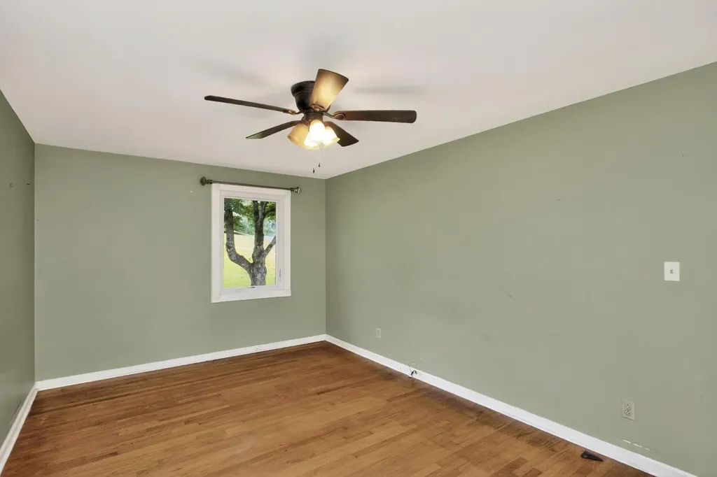 921 Azalea Drive Columbia TN 38401