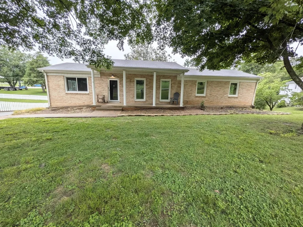 921 Azalea Drive Columbia TN 38401
