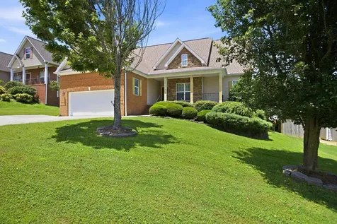 178 Kailors Cove Circle Ringgold GA 30736