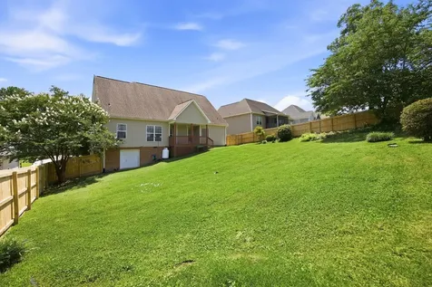 178 Kailors Cove Circle Ringgold GA 30736