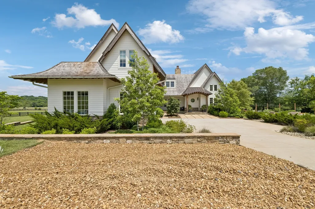 3580 Gray Lane Thompsons Station TN 37179