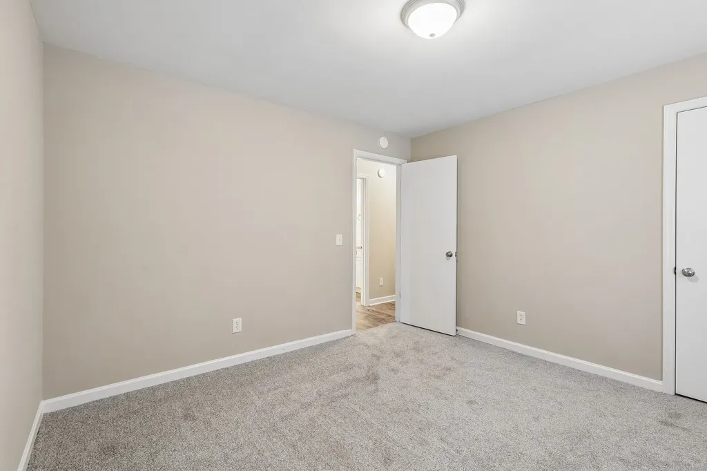 927 Oak Vale Hermitage TN 37076