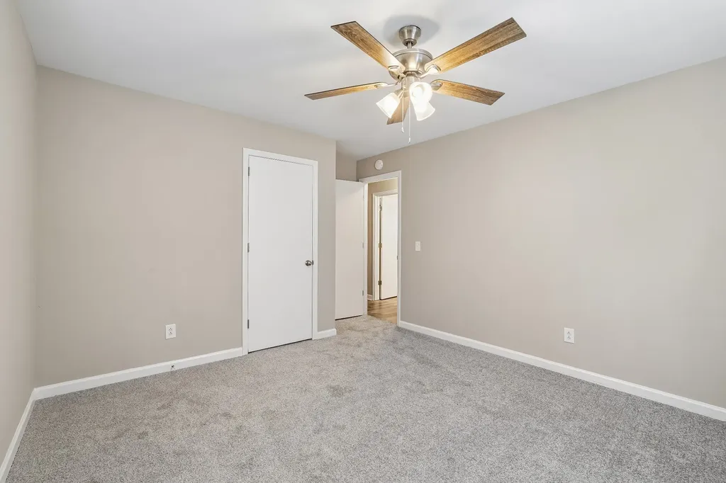 927 Oak Vale Hermitage TN 37076