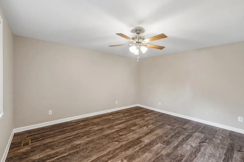 927 Oak Vale Hermitage TN 37076