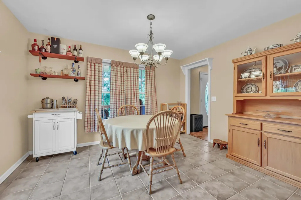 1234 Dotsonville Road Clarksville TN 37042