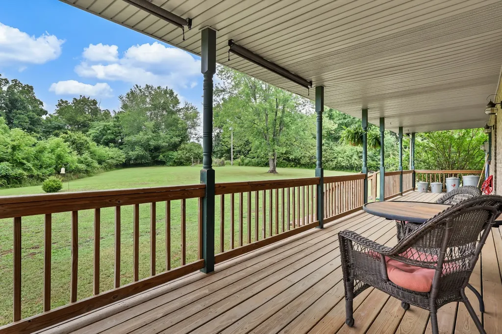 1234 Dotsonville Road Clarksville TN 37042