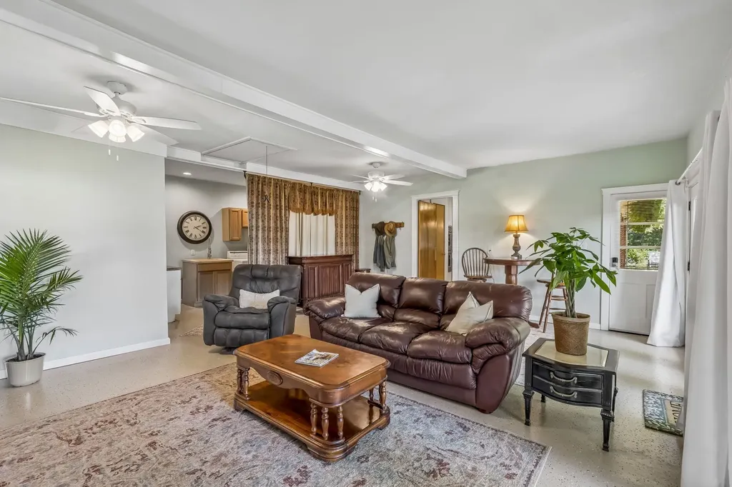 1082 Rolling Fields Circle Columbia TN 38401