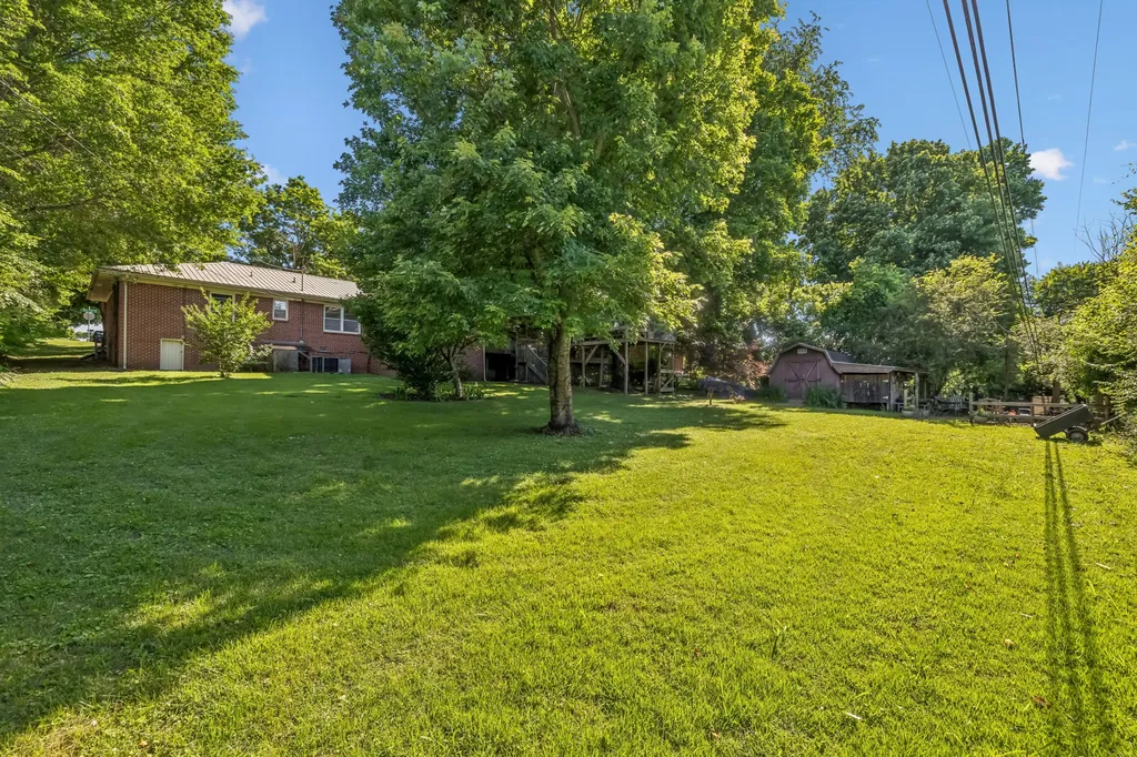 1082 Rolling Fields Circle Columbia TN 38401