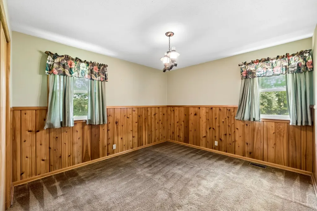 10924 Rials Branch Road Bon Aqua TN 37025