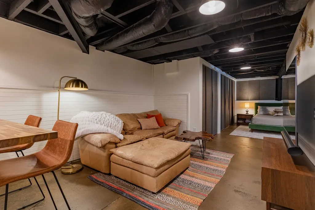 1113 Kirkland Avenue Nashville TN 37216