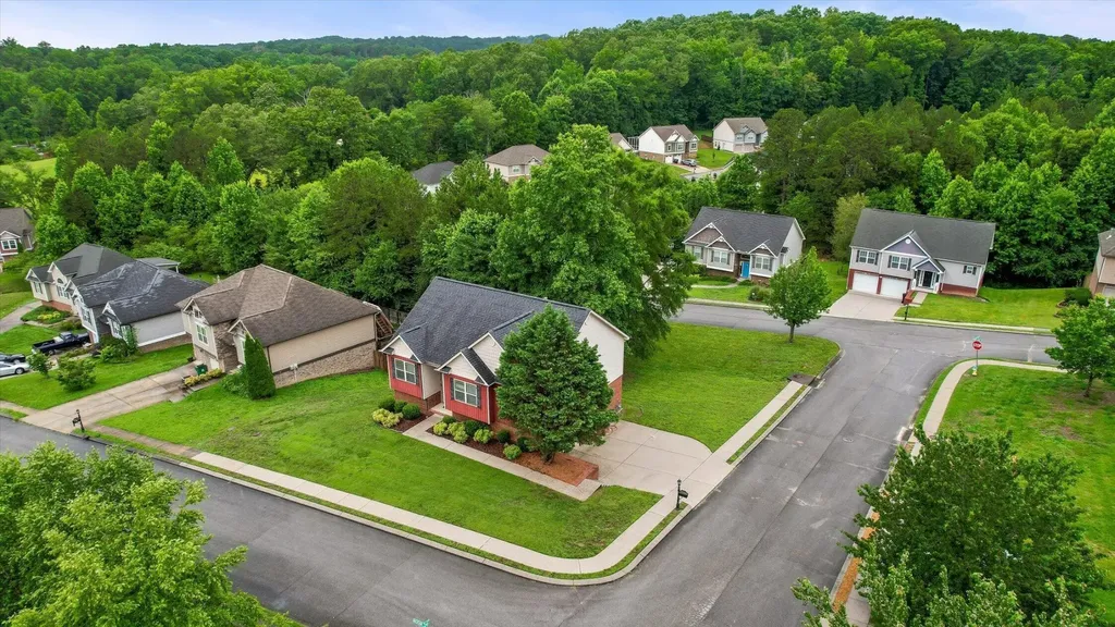 8382 Ingram Lane Hixson TN 37343
