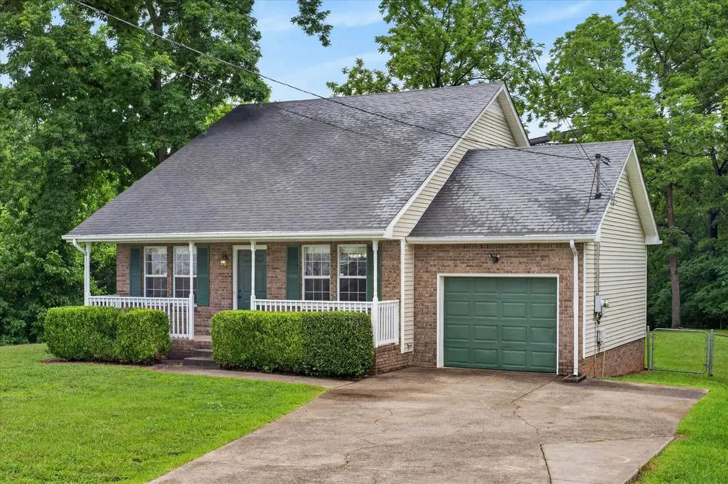 377 Brook Mead Drive Clarksville TN 37042