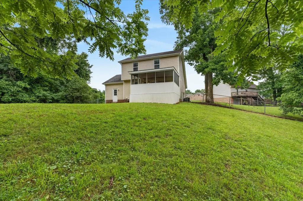 377 Brook Mead Drive Clarksville TN 37042