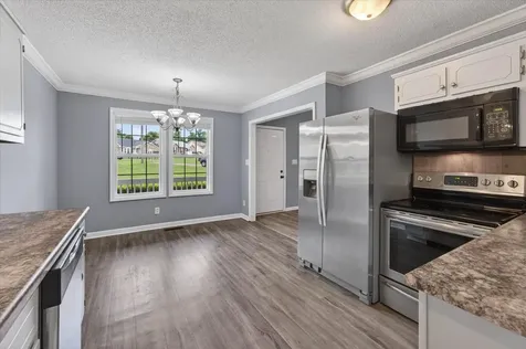 377 Brook Mead Drive Clarksville TN 37042