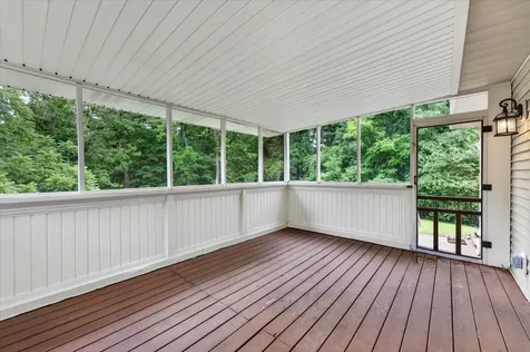 377 Brook Mead Drive Clarksville TN 37042